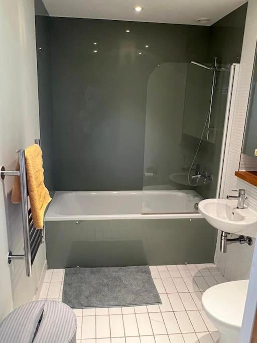 Stunning 2 Bed Flat! Centrally Located In London, Uk! Εξωτερικό φωτογραφία