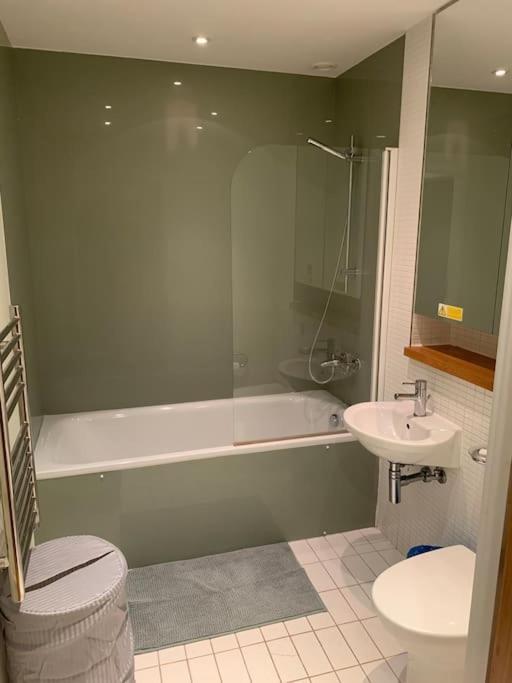 Stunning 2 Bed Flat! Centrally Located In London, Uk! Εξωτερικό φωτογραφία